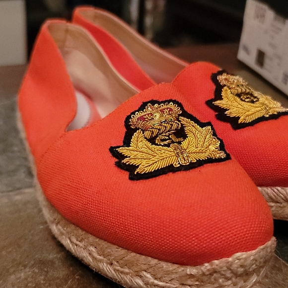 Shoes - Picture 5 of 7